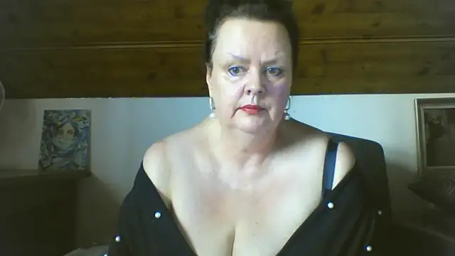 TiffanyMature webcam