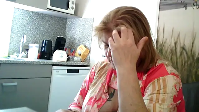 sylviastar46 - Sylviastar46's free webcam - UK Sex Cams