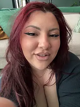 CurvyKimmy1