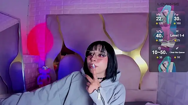 naniisisy - NaniiSisy's free webcam - UK Sex Cams