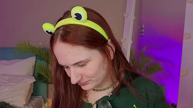 l1ittle_kitty_ - L1ittle_kitty_'s free webcam - UK Sex Cams