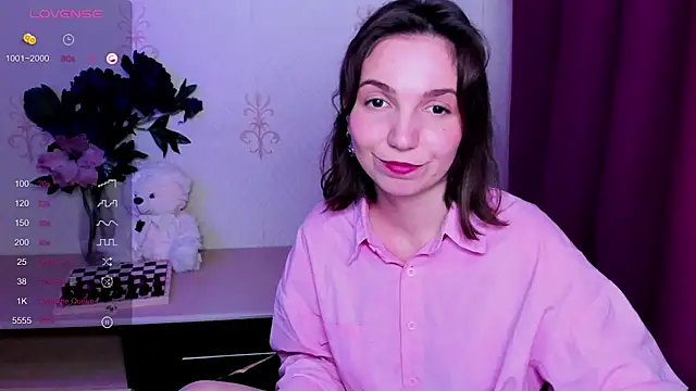 KindHazelHere_ webcam