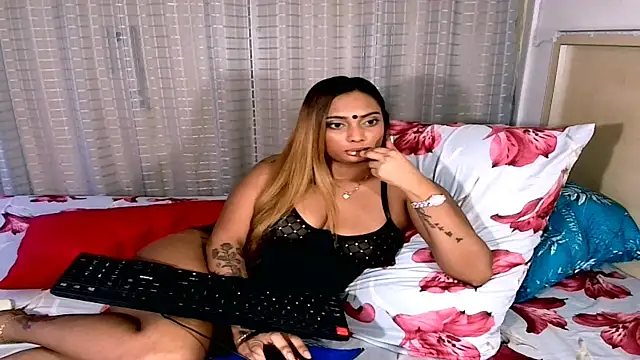 sexyindianchic webcam