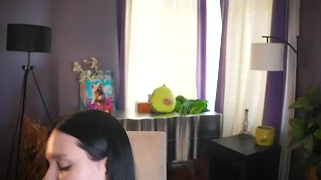 DeloresSaberi webcam