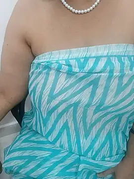 tamil_aishu09 - Tamil_aishu09's free webcam - UK Sex Cams