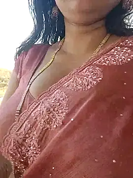 kaamuk_shweta - Kaamuk_shweta's free webcam - UK Sex Cams