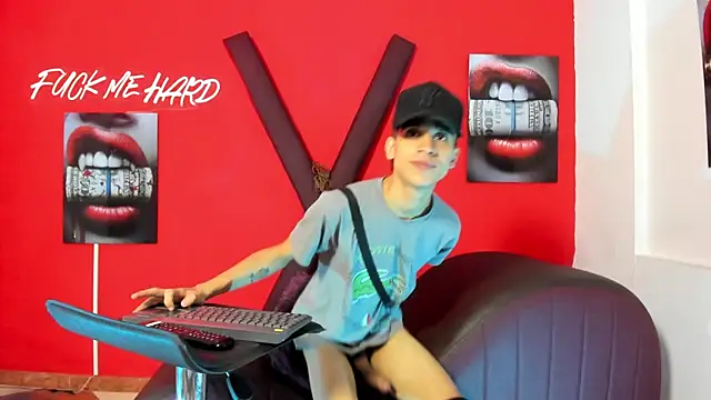 skyn_man - SKYN_MAN's free webcam - UK Sex Cams