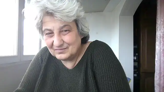 ExquisiteMature webcam