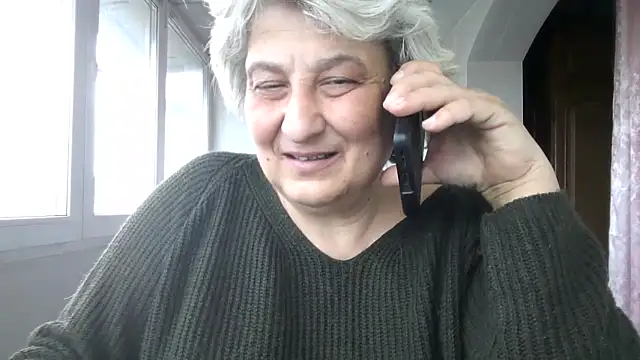 ExquisiteMature webcam