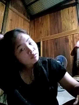 Nhung6969 webcam