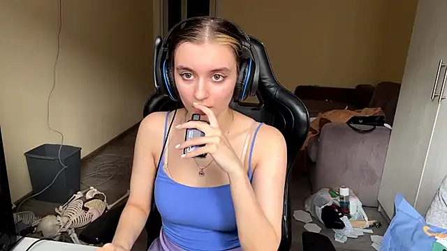 PluralPalaver webcam