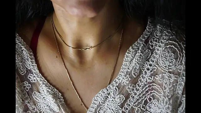 -AyeshaSinghania- webcam