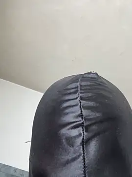 fantasyboyx - Fantasyboyx's free webcam - UK Sex Cams