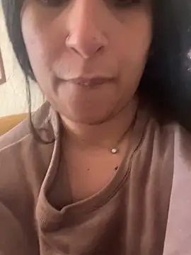 lylyacachonda webcam