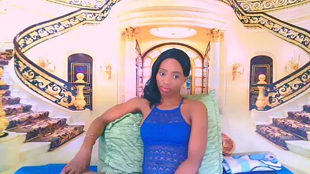 EbonyCreamy69 webcam