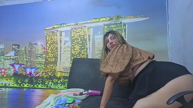 hotlatinabeautiful webcam