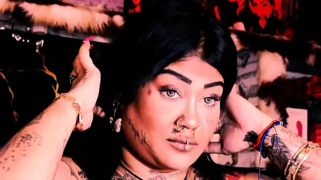 indian_dreamgirl webcam