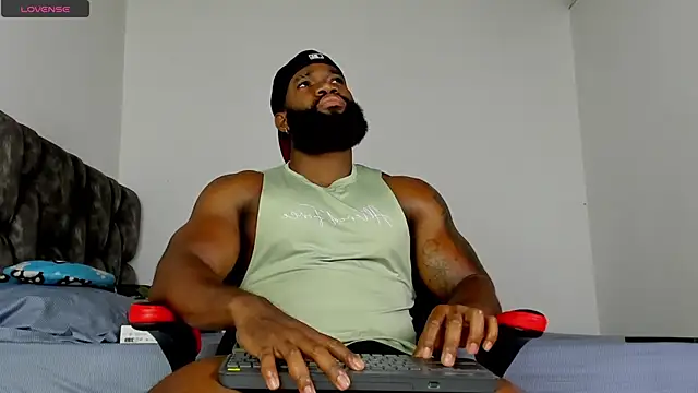 james_musclebbc webcam