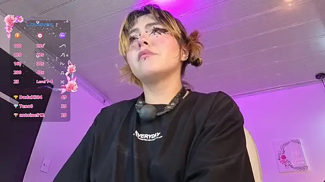 NinaSakura_Eup webcam