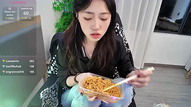 美女su_ning在线直播