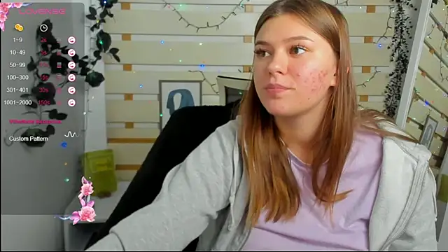 Josephine_Kiss webcam