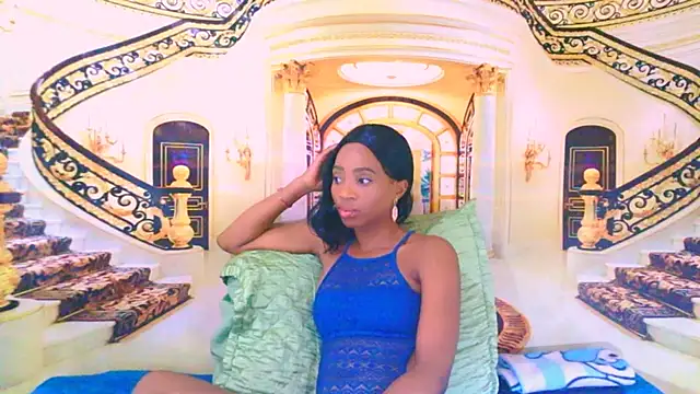 EbonyCreamy69 webcam