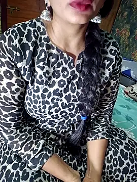 Shalini_telugu09 webcam