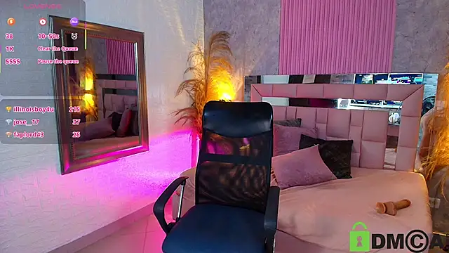 daphne_walton webcam