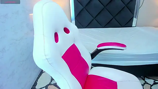 Lily_CuteBoobs webcam