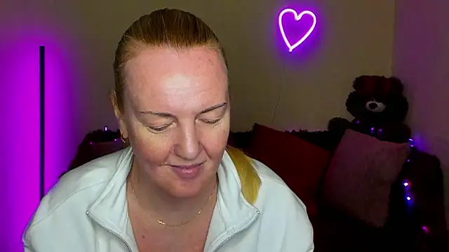 Bella_soulmate webcam