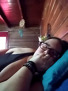 Gatitabuena90 webcam