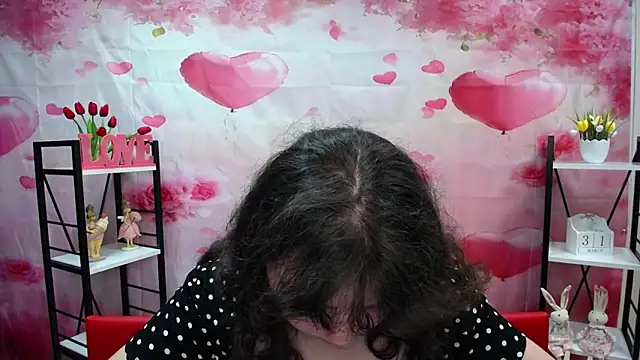 NeonilaLisova webcam