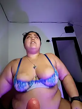 kendra_lil_evill webcam