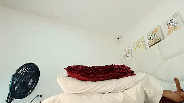 elizawiliamst webcam