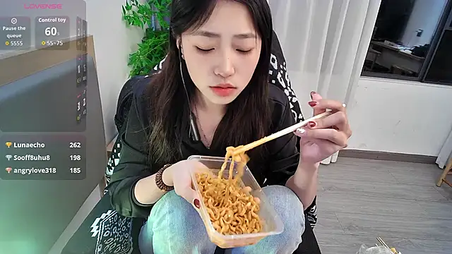 美女su_ning在线直播