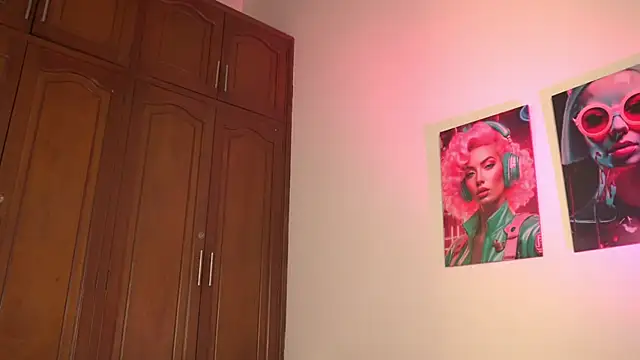 pocahotass_11 webcam