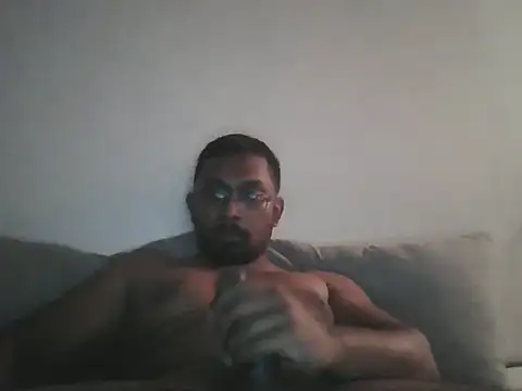 lookingforwomentofukchenn webcam