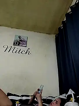 sexymitchyx24 webcam