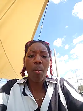 oliviaprettypussy webcam