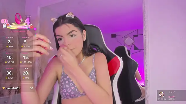 KarelyMitchel webcam