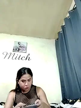 sexymitchyx24 webcam