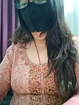 Aishwaryaa_69 webcam