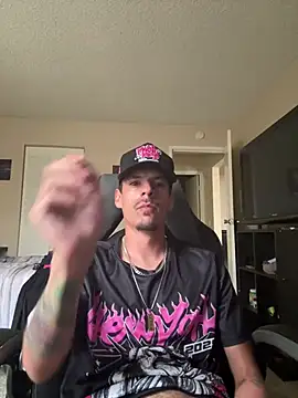 latinosatiro94 webcam