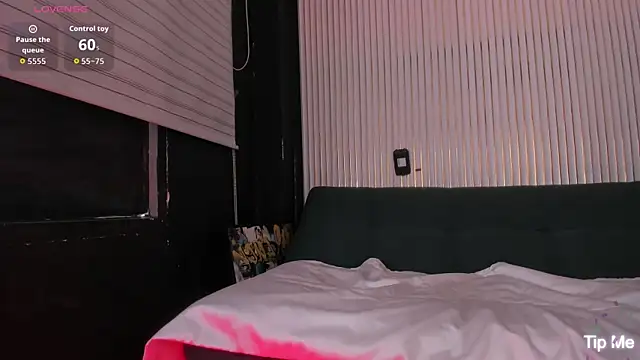 lorraineHunter webcam