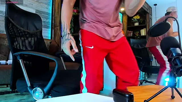 Donovan_Desmond webcam