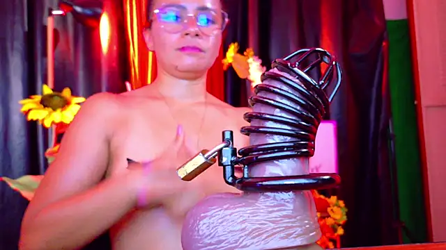 MistressSlut1 webcam