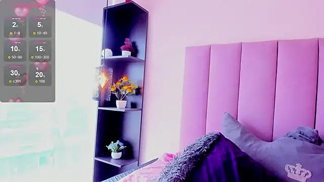 violet_myerrs webcam