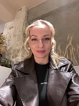 vikabunny1 - VikaBunny1's free webcam - UK Sex Cams