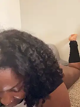 Webcam Model (Fxncymuse)  is live.Free join now!