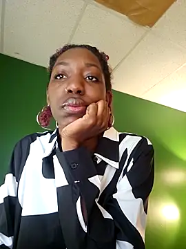 oliviaprettypussy webcam